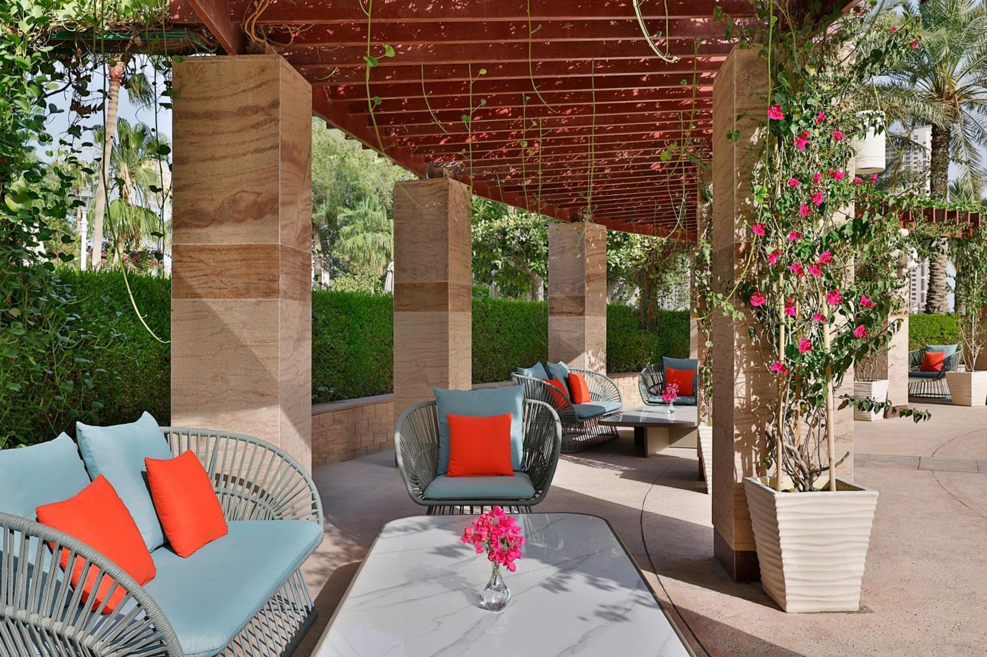Hotel The Ritz-Carlton, Ad Dawhah Esterno foto The Pergola