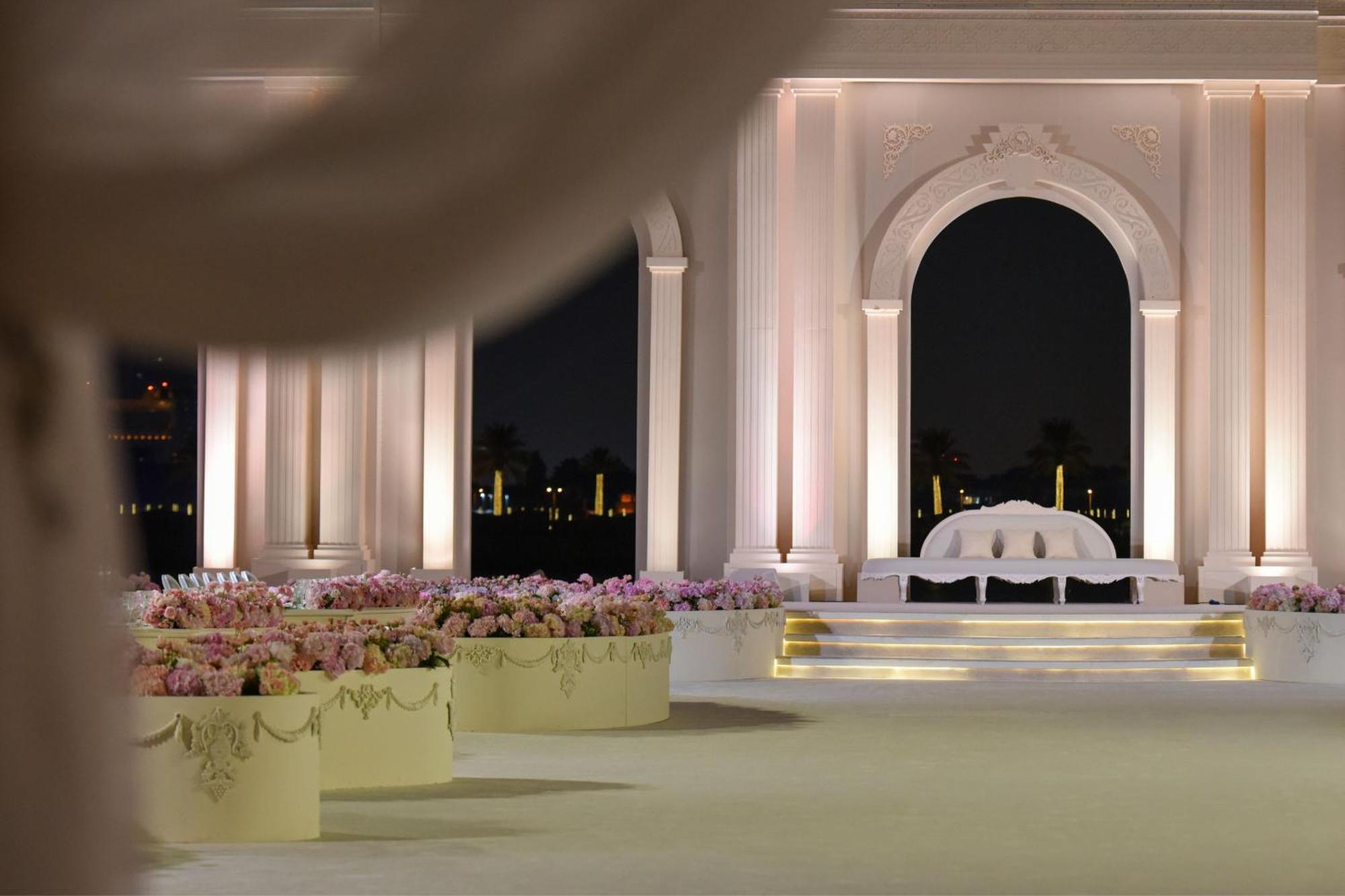 Hotel The Ritz-Carlton, Ad Dawhah Esterno foto The interior of the Al-Jalaal Palace