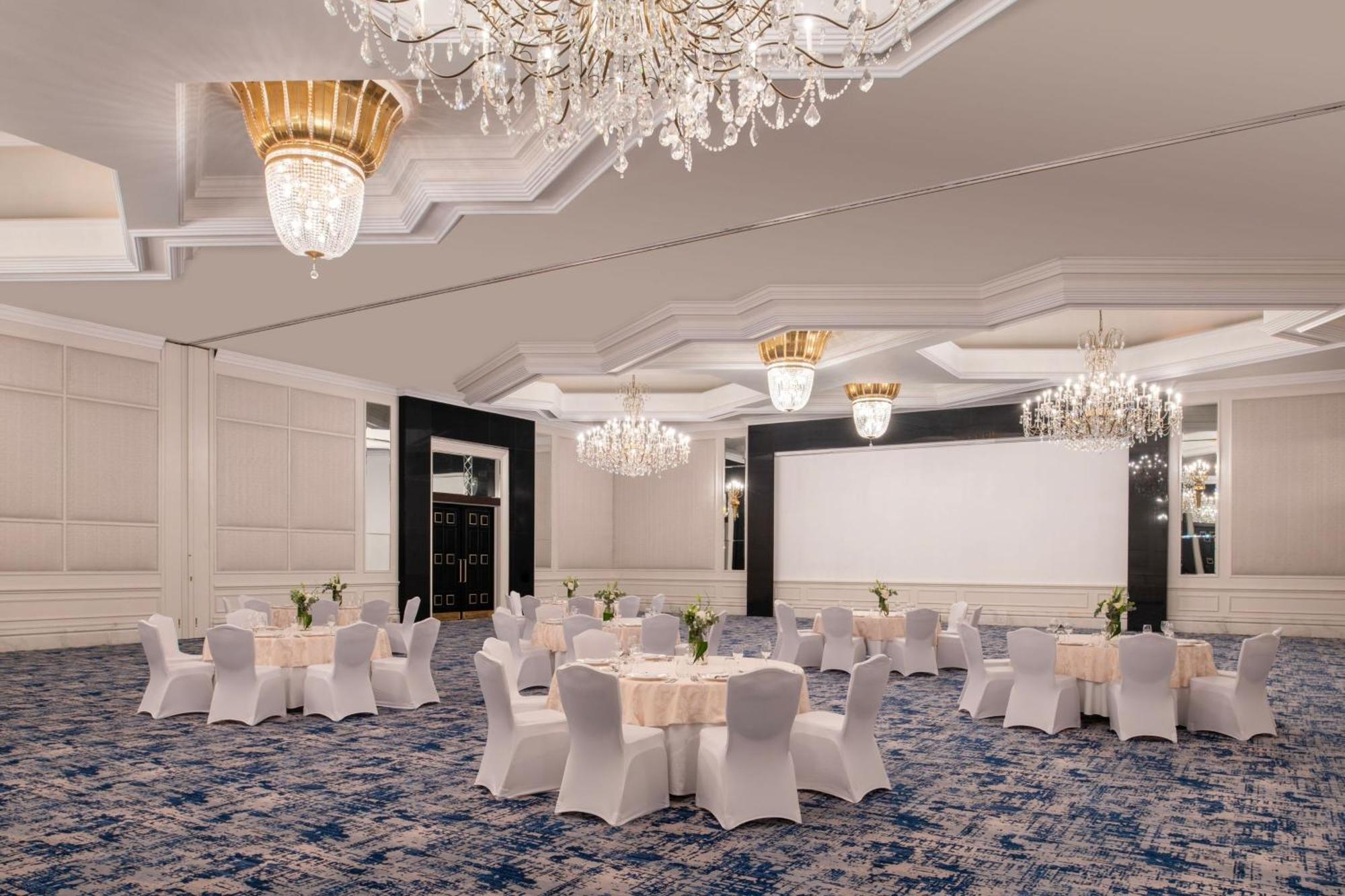 Hotel The Ritz-Carlton, Ad Dawhah Esterno foto The ballroom