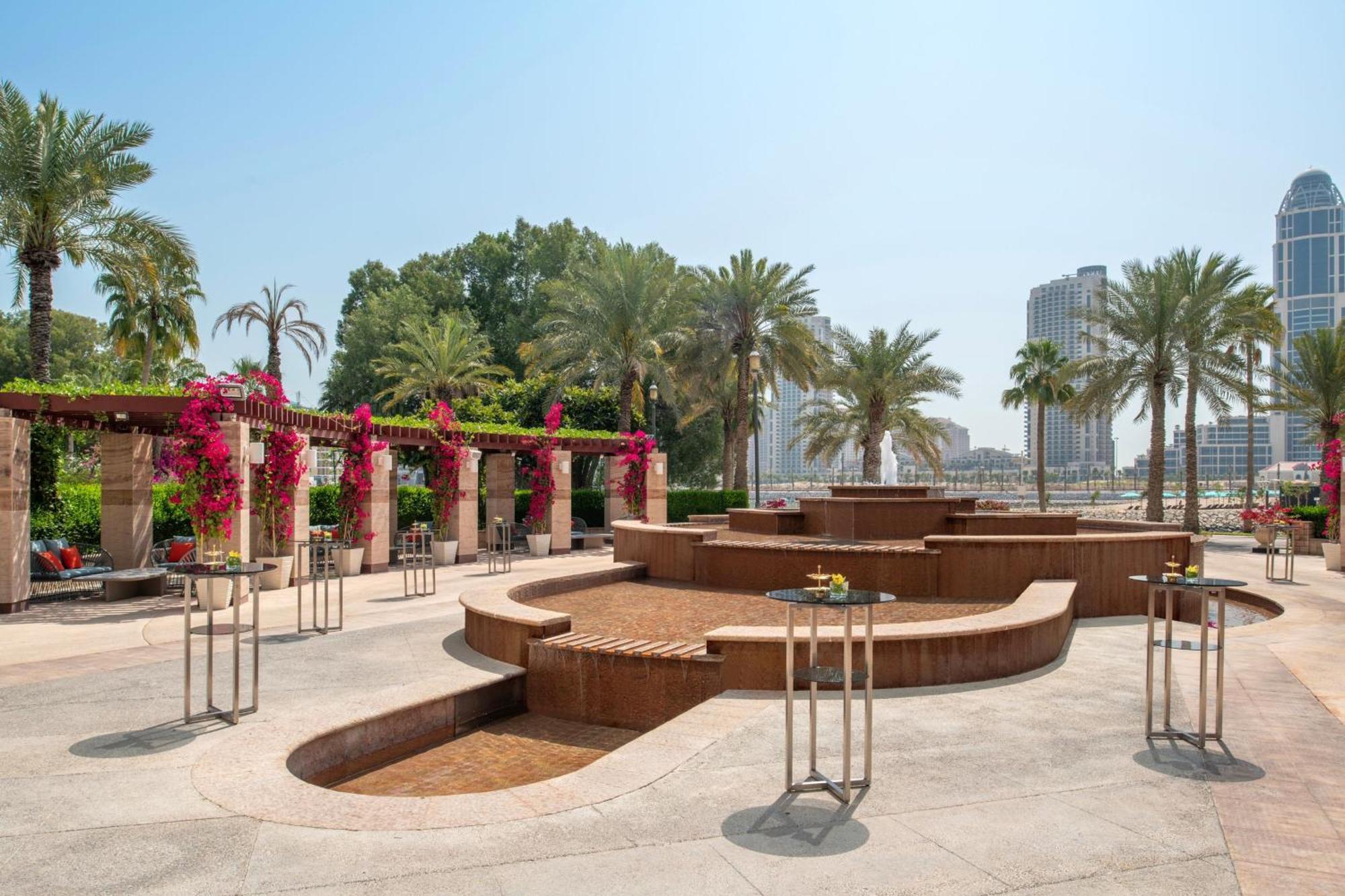 Hotel The Ritz-Carlton, Ad Dawhah Esterno foto The Palace Downtown