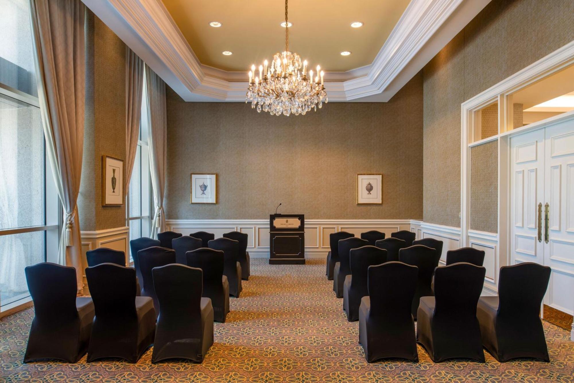 Hotel The Ritz-Carlton, Ad Dawhah Esterno foto The ballroom