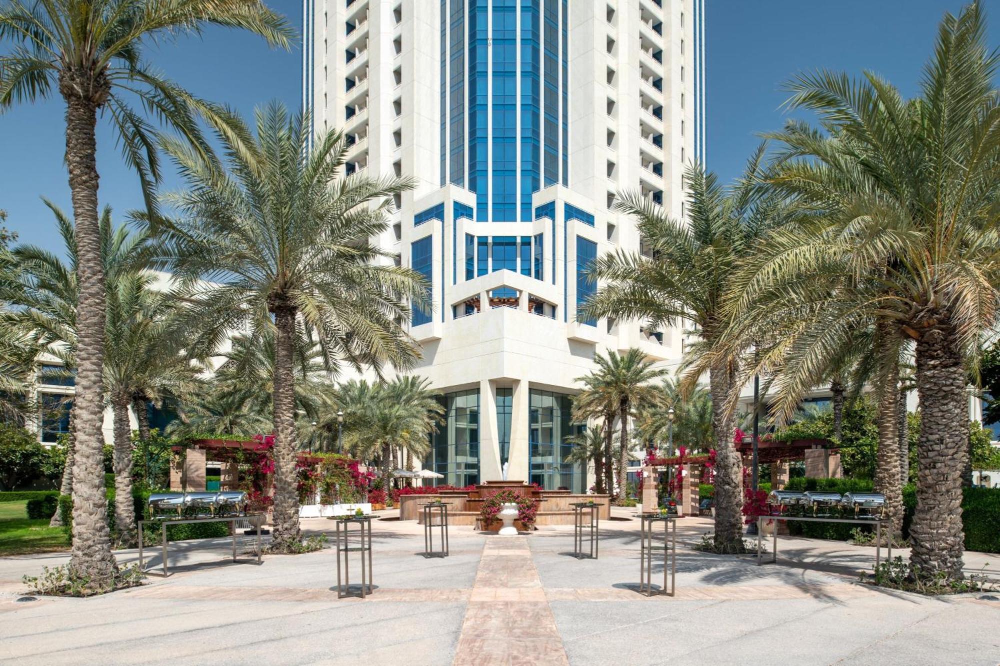 Hotel The Ritz-Carlton, Ad Dawhah Esterno foto The Palm Beach Marriott
