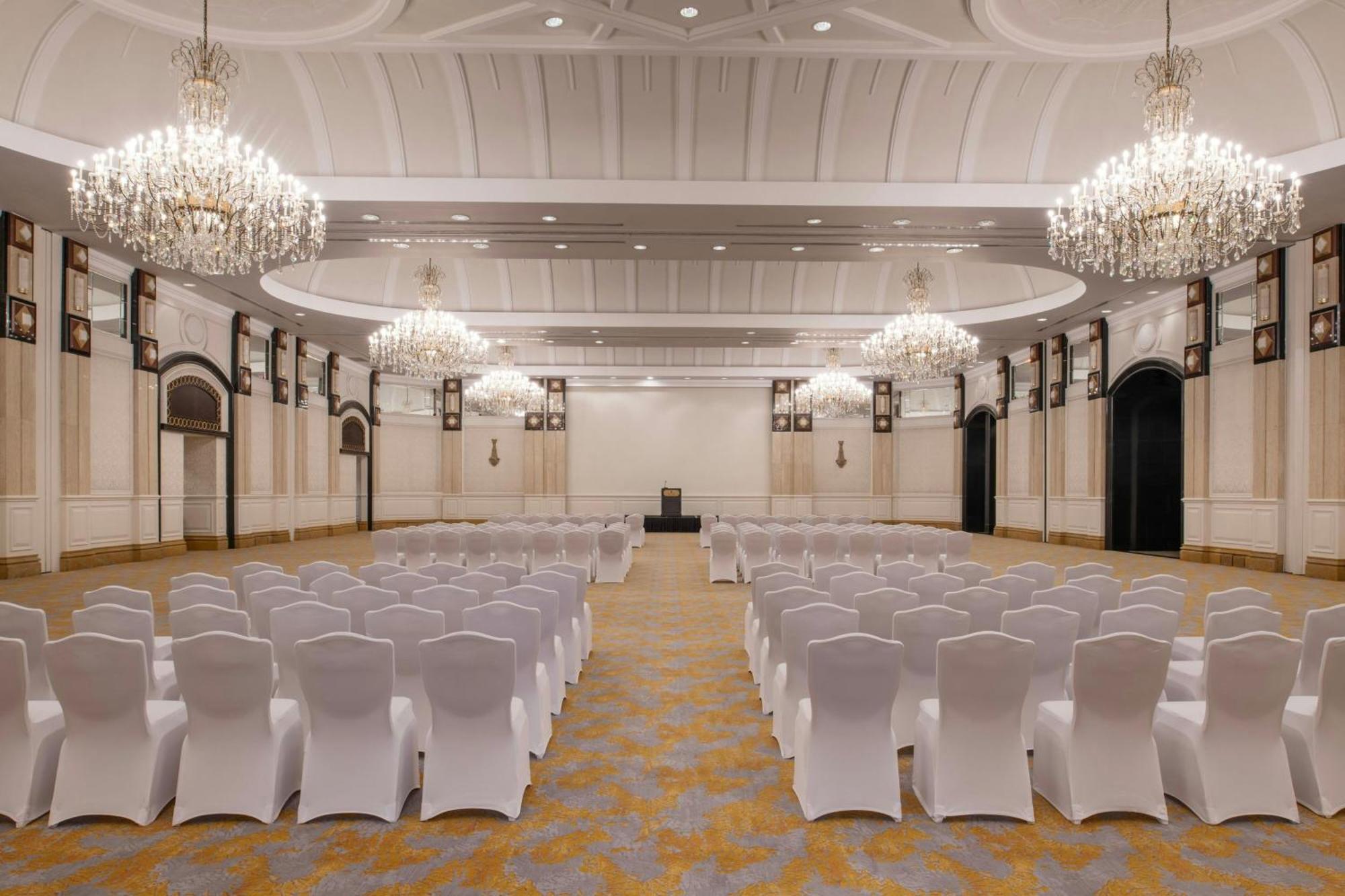 Hotel The Ritz-Carlton, Ad Dawhah Esterno foto The Imperial Ball Room